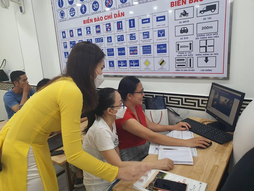 Cabin ảo đào tạo sát hạch lái xe Nước đến chân vẫn chưa có mô hình đạt chuẩn Báo điện tử An ninh Thủ đô #48 Cabin ảo đào tạo sát hạch lái xe Nước đến chân vẫn chưa có mô hình đạt chuẩn Báo điện tử An ninh Thủ đô
