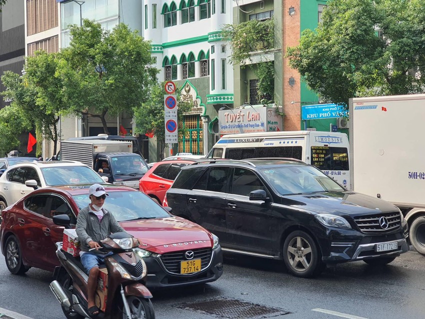 Top 6 xe hơi đẹp giá rẻ được yêu thích nhất Việt Nam hiện nay