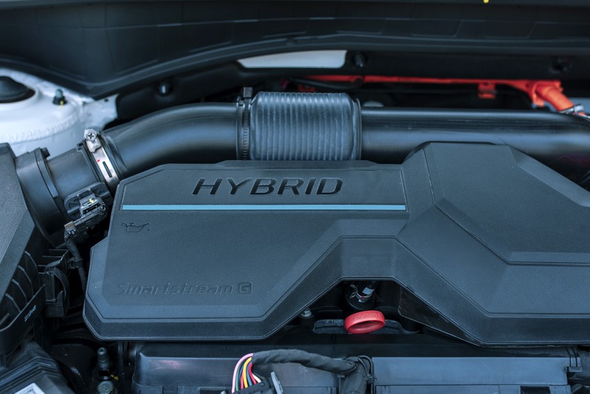 Mẫu Santa Fe Hybrid mới của Hyundai có đáng mua? ảnh 2