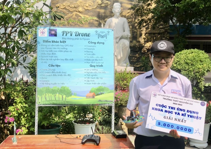 Nhấn vào ảnh để phóng to Thiết bị không người lái của học sinh có thể quay phim, khảo sát cứu hộ ảnh 3