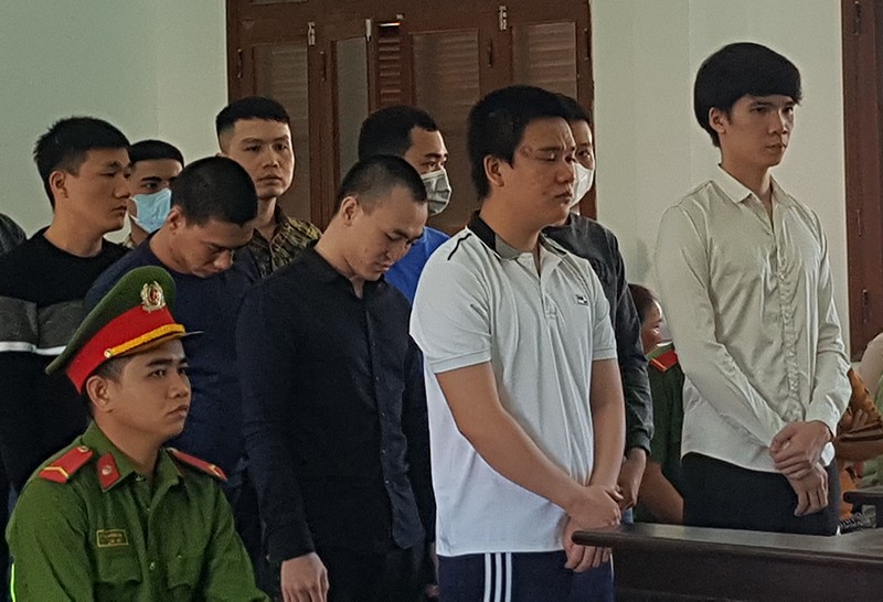 Giúp bạn đâm chết con nợ, bị phạt tù chung thân ảnh 1