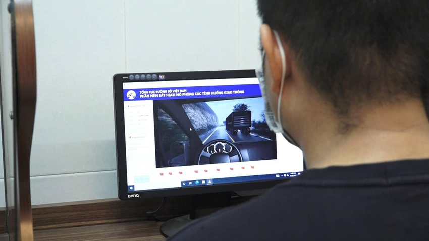 Lần đầu tiên Việt Nam có hệ thống mô phỏng đào tạo lái xe ô tô chuẩn quốc  tế  VTVVN
