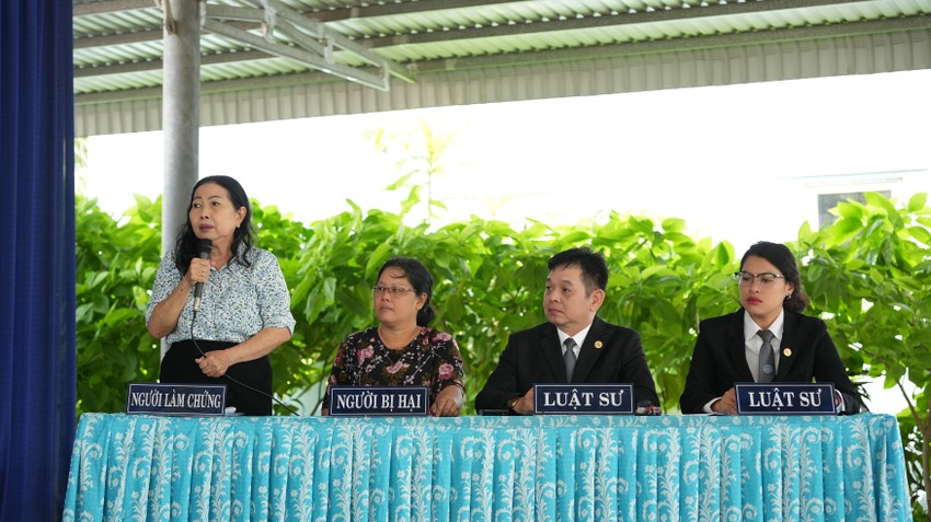 Nạn nhân của bạo hành gia đình hãy chủ động tố cáo để tự bảo vệ mình, đừng chờ ai lên tiếng giùm mình. Ảnh: HC