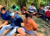 Hàng chục người trong sới gà ở quận Bình Tân bỏ chạy khi bị công an vây