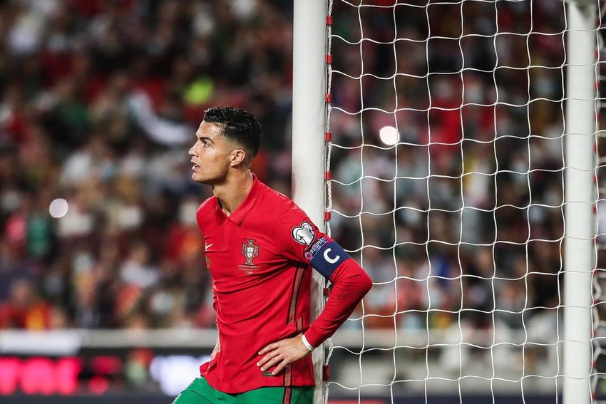 Bồ Đào Nha phải đá play-off World Cup 2022 - Ronaldo: Ronaldo là huyền thoại của bóng đá Bồ Đào Nha và với sự tham gia của anh, đội tuyển của Bồ Đào Nha chắc chắn sẽ không thể bị loại khỏi World Cup