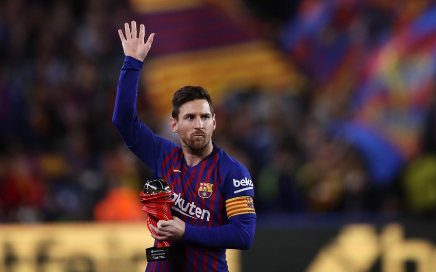 Messi đã trở lại Barca, chắc chắn đây là một tin vui cho các CĐV yêu thích Barca và Messi. Nhấn vào hình ảnh để xem tình huống đầu tiên của Messi trên sân nhà Nou Camp.