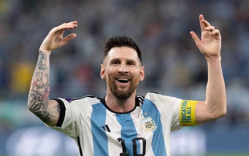 Trong khi Messi đang chinh phục các kỷ lục bóng đá hàng đầu, hãy thưởng thức các hình ảnh từ chung kết kinh điển khi anh ta đã cống hiến tất cả bản thân vào trận đấu quan trọng nhất của năm. Nếu bạn là fan của Messi, đây là điều không thể bỏ qua!