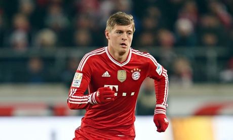 Kroos: Đây là hình ảnh của một trong những cầu thủ tài năng nhất thế giới - Toni Kroos. Được biết đến với kỹ năng chuyền bóng tuyệt vời và khả năng ghi bàn đẳng cấp, Kroos là một trong những người không thể bỏ qua trong làng bóng đá quốc tế. Hãy xem hình ảnh này để tìm hiểu thêm về anh chàng này và khám phá tài năng của mình.