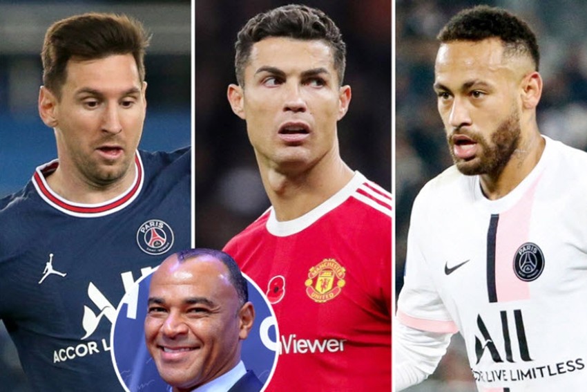 Các fan bóng đá không thể bỏ qua Messi, Ronaldo và Neymar - ba cầu thủ được coi là những ngôi sao hàng đầu thế giới. Hãy xem hình ảnh của họ để cảm nhận được tầm quan trọng của họ trong môn thể thao yêu thích này.