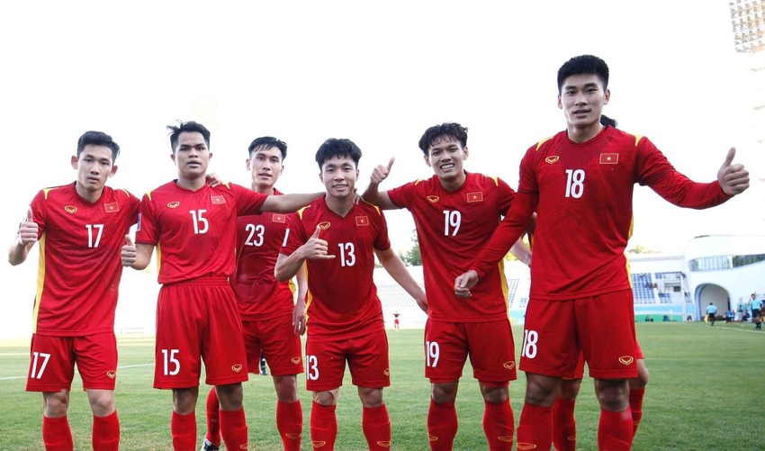 U-23 châu Á đã để lại dấu ấn đẹp trong lòng người hâm mộ bóng đá. Hình ảnh về đội tuyển U-23 Việt Nam sẽ giúp bạn tìm hiểu thêm về những khoảnh khắc thi đấu cực kỳ hấp dẫn của các cầu thủ tài năng.