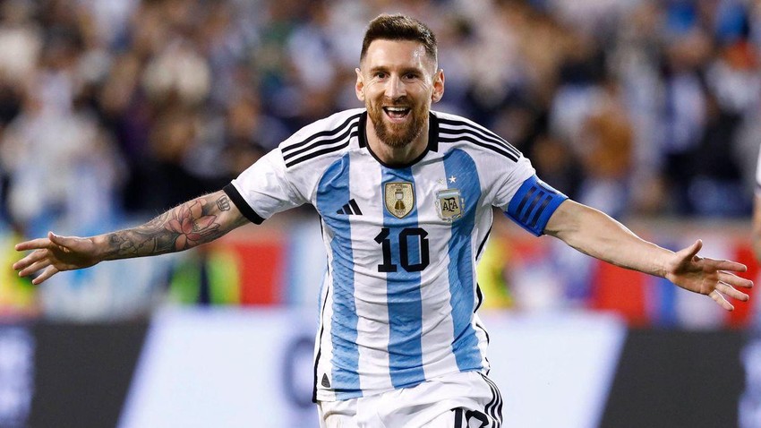 World Cup 2022 là cơ hội để Messi lập kỷ lục mới và đem lại niềm vui cho fan hâm mộ của mình. Hãy xem những hình ảnh này để thấy rõ sự trưởng thành và khát khao chiến thắng của siêu sao Argentina.