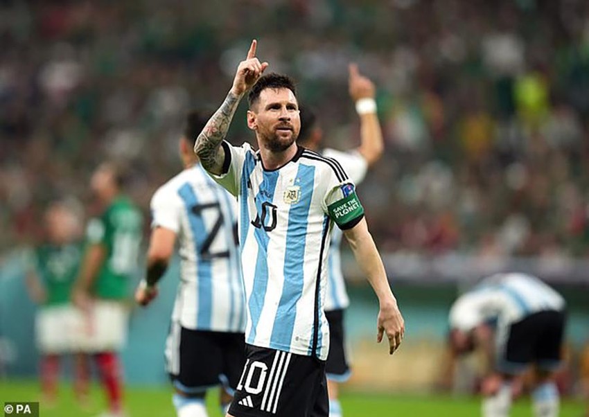 Argentina là một trong những quốc gia có đội bóng đá mạnh nhất thế giới. Xem hình ảnh và đắm mình trong các chiến thắng tuyệt vời của đội tuyển bóng đá nước này trên đấu trường quốc tế.