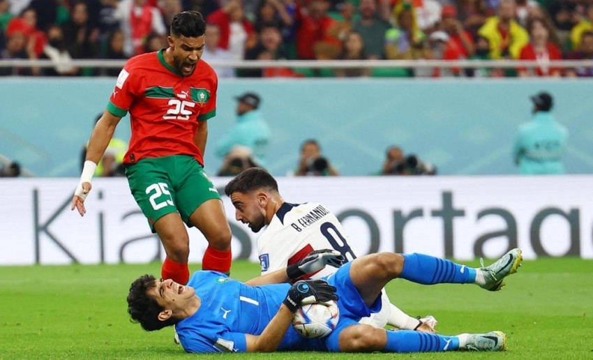 Ronaldo bật khóc - Morocco, bóng đá châu Phi: Ronaldo bật khóc trong trận đấu bóng đá châu Phi với Morocco. Bạn có muốn biết tại sao? Hãy xem hình ảnh này để tìm ra lý do khiến ngôi sao bóng đá này cảm động.
